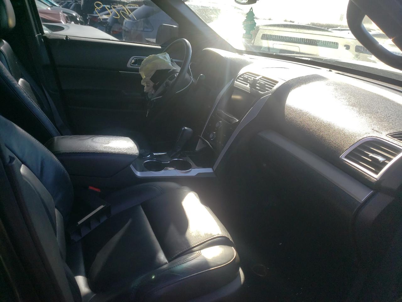 Photo 5 from auction – 2015 FORD EXPLORER X with VIN 1FM5K8D80FGC64006