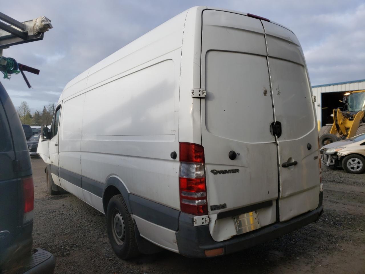 Photo 3 from auction – 2007 DODGE SPRINTER 2 with VIN WD0PE845775205159