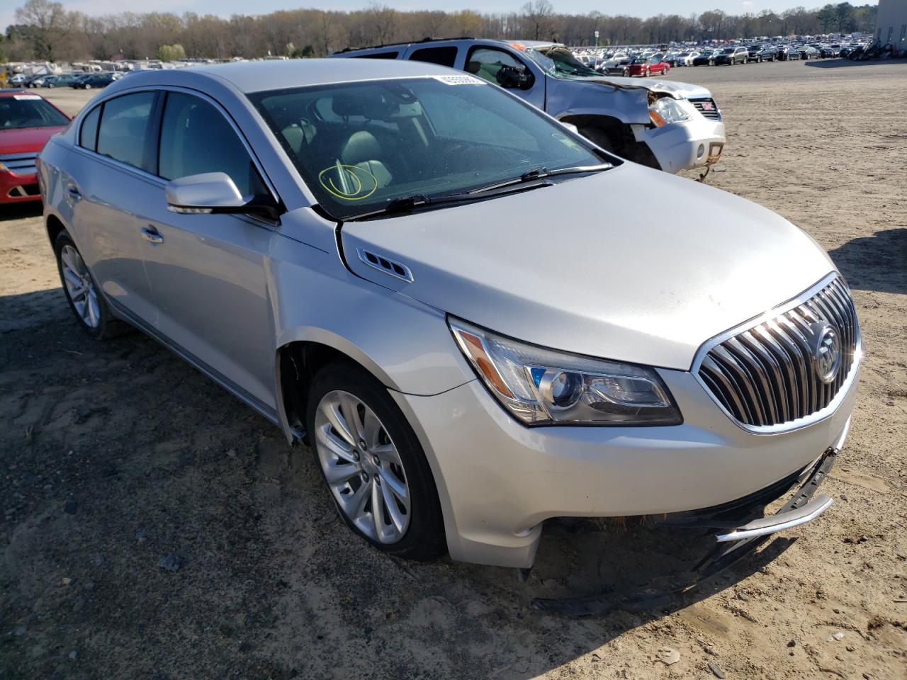 BUICK LACROSSE 2015 with VIN 1G4GB5G33FF130765 - Photo from auction