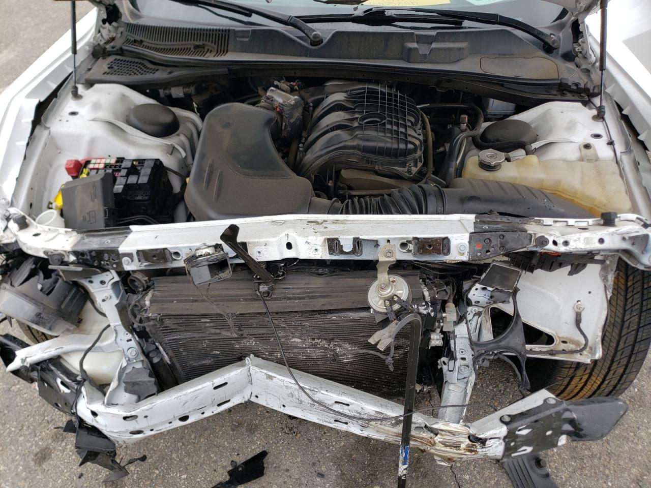 Photo 7 from auction – 2018 DODGE CHALLENGER with VIN 2C3CDZAG9JH153026