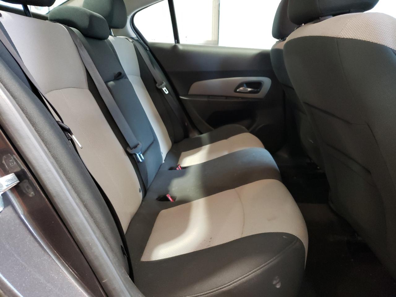 Photo 6 from auction – 2011 CHEVROLET CRUZE LS with VIN 1G1PC5SH6B7189438