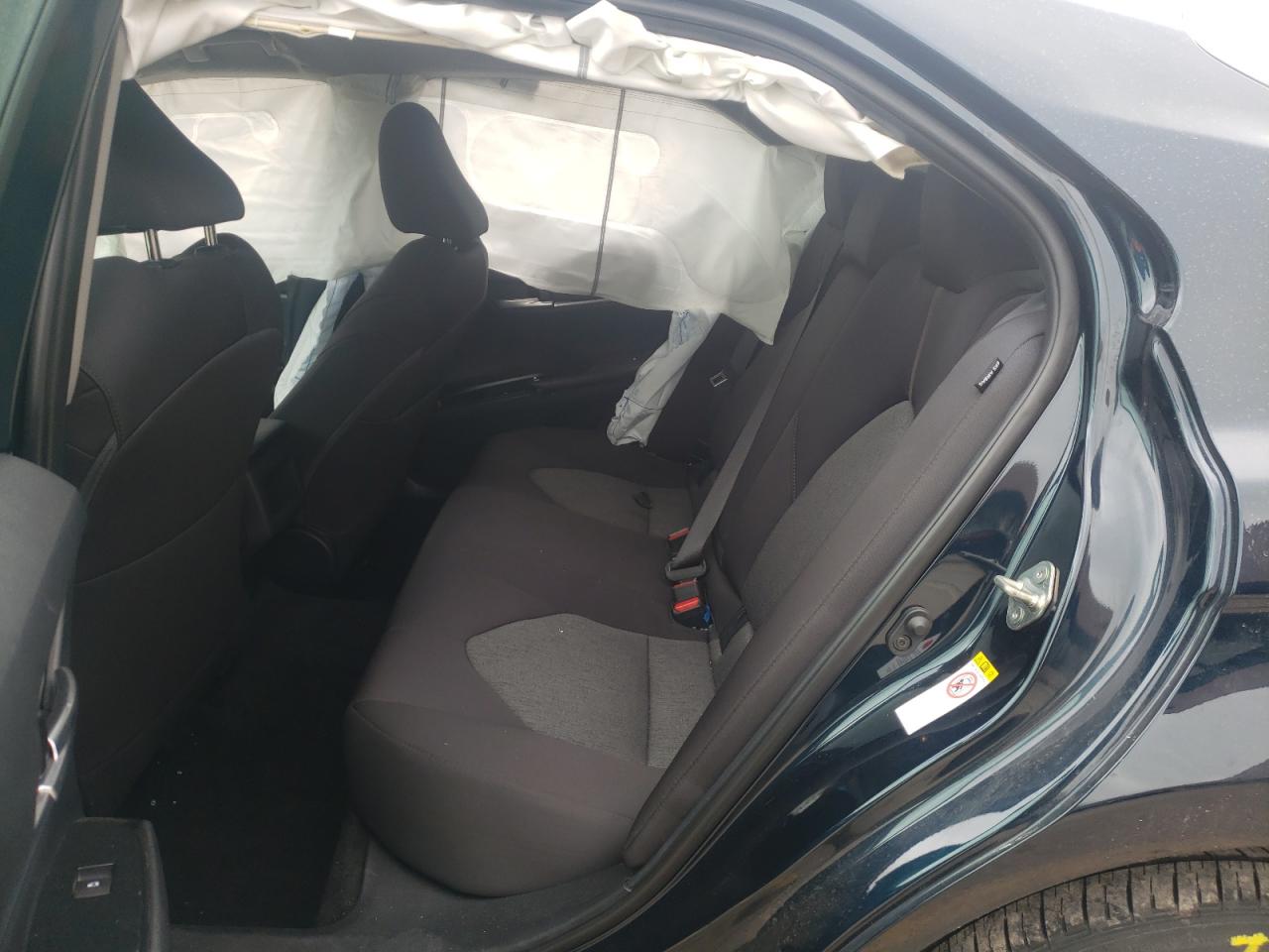 Photo 6 from auction – 2018 TOYOTA CAMRY L with VIN 4T1B11HK8JU650928