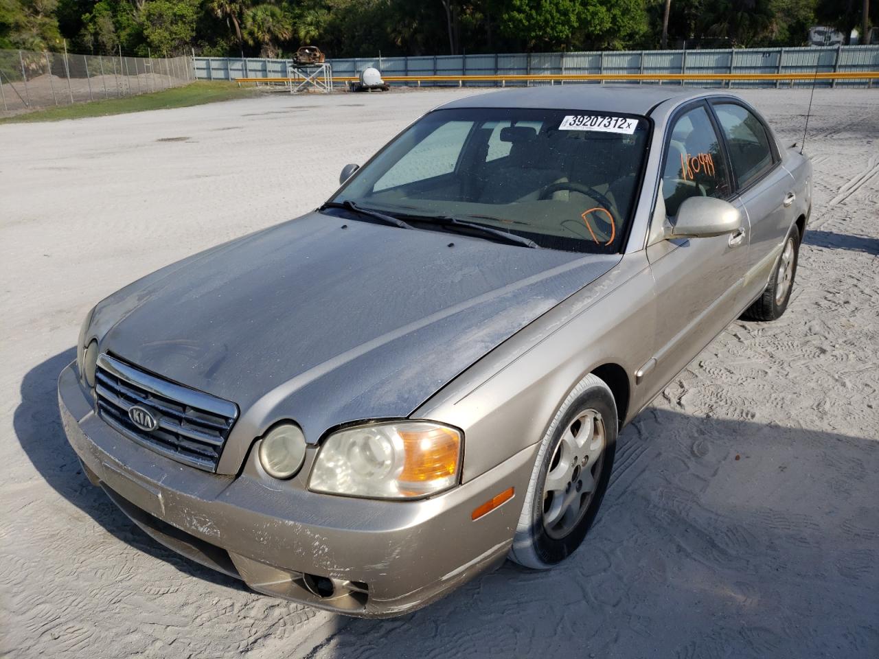 Photo 2 from auction – 2004 KIA OPTIMA LX with VIN KNAGD126845276782