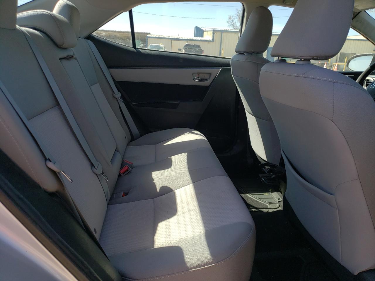Photo 6 from auction – 2015 TOYOTA COROLLA L with VIN 5YFBURHE3FP324737