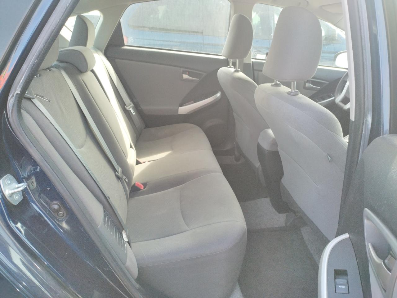 Photo 6 from auction – 2014 TOYOTA PRIUS with VIN JTDKN3DU5E1772844