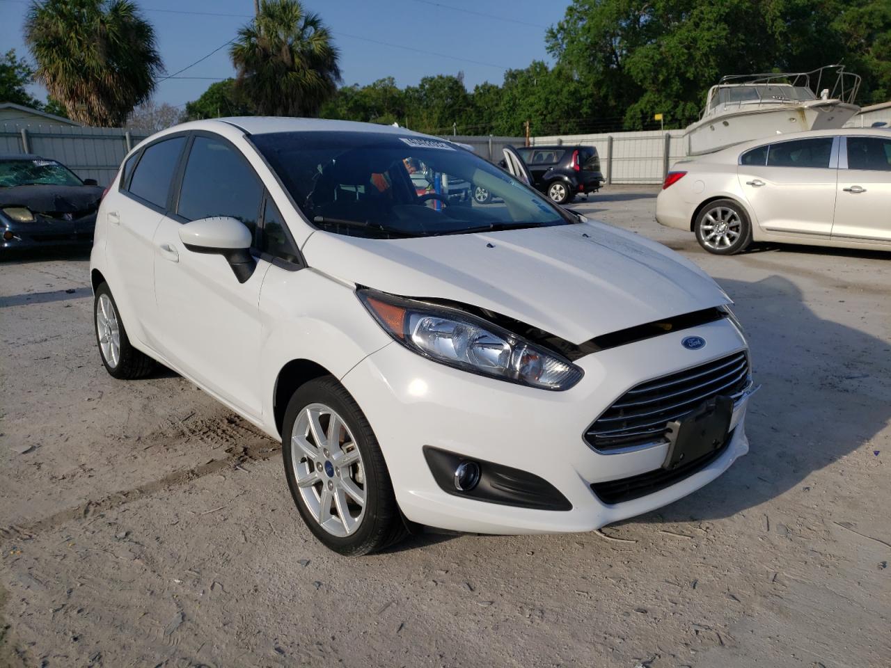 FORD FIESTA SE 2019 with VIN 3FADP4EJ9KM106927 - Photo from auction