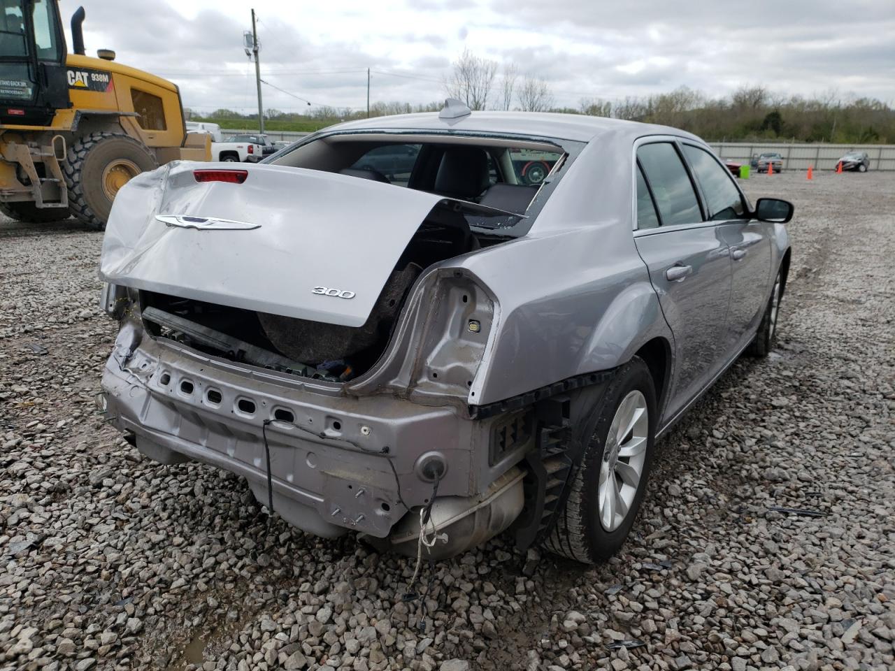 Photo 4 from auction – 2016 CHRYSLER 300 LIMITE with VIN 2C3CCAAG4GH156896