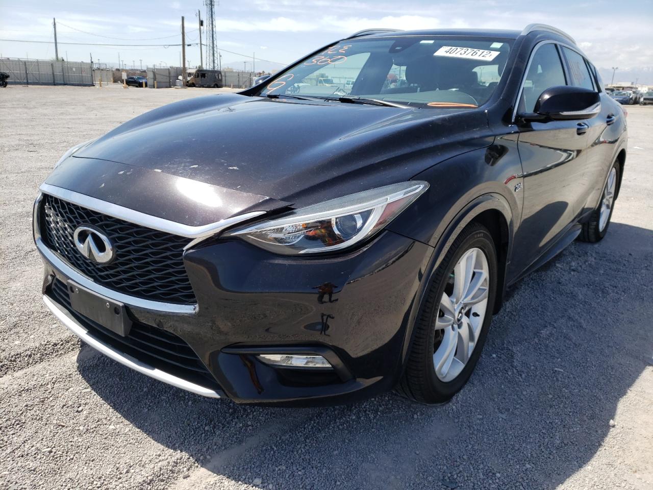 Photo 2 from auction – 2017 INFINITI QX30 BASE with VIN SJKCH5CP0HA021882
