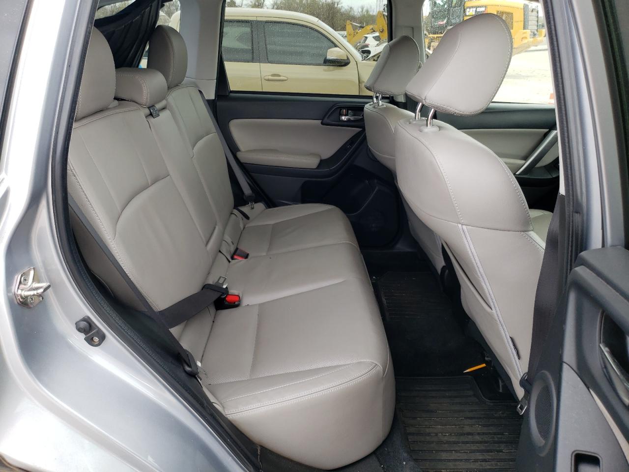 Photo 6 from auction – 2017 SUBARU FORESTER 2 with VIN JF2SJARC9HH430164