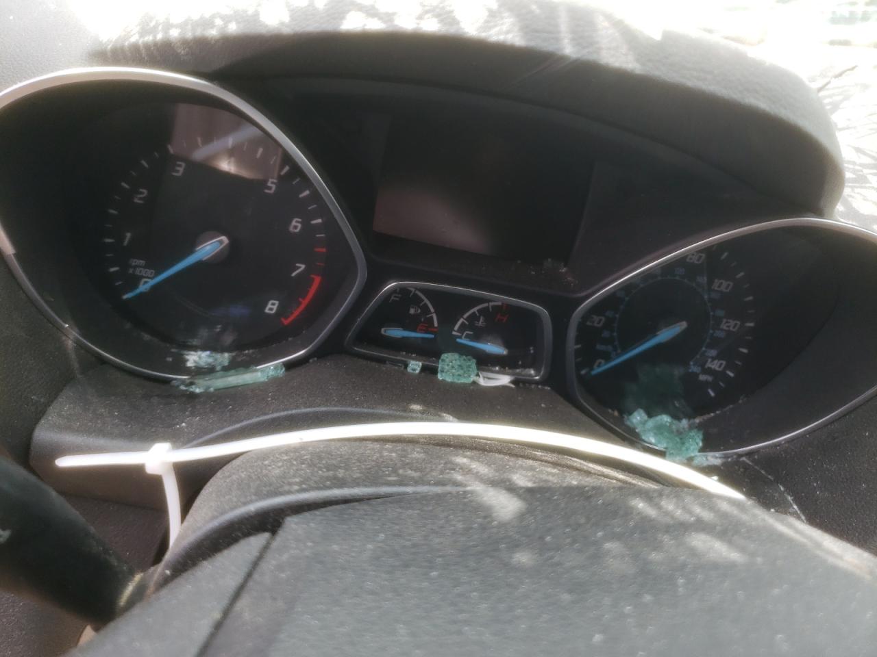 Photo 8 from auction – 2013 FORD ESCAPE SEL with VIN 1FMCU0HX6DUB35979