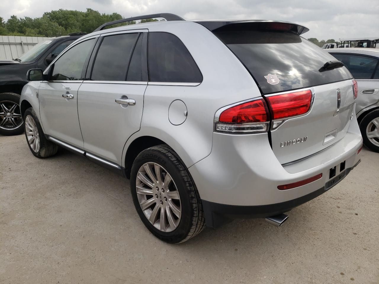 Photo 3 from auction – 2011 LINCOLN MKX with VIN 2LMDJ6JK1BBJ22563