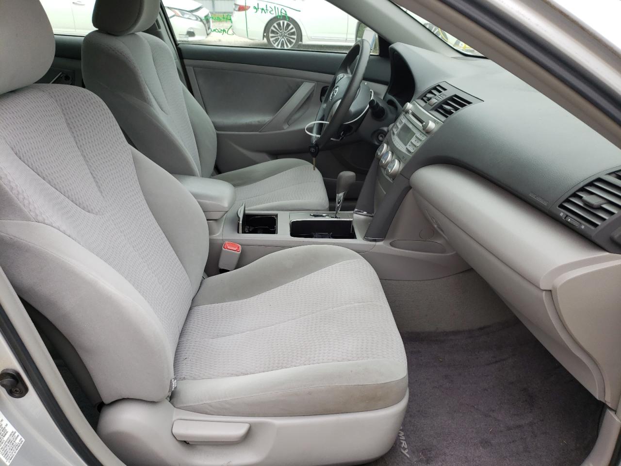 Zdjęcie 5 z aukcji – 2011 TOYOTA CAMRY BASE z VIN 4T1BF3EK2BU737954