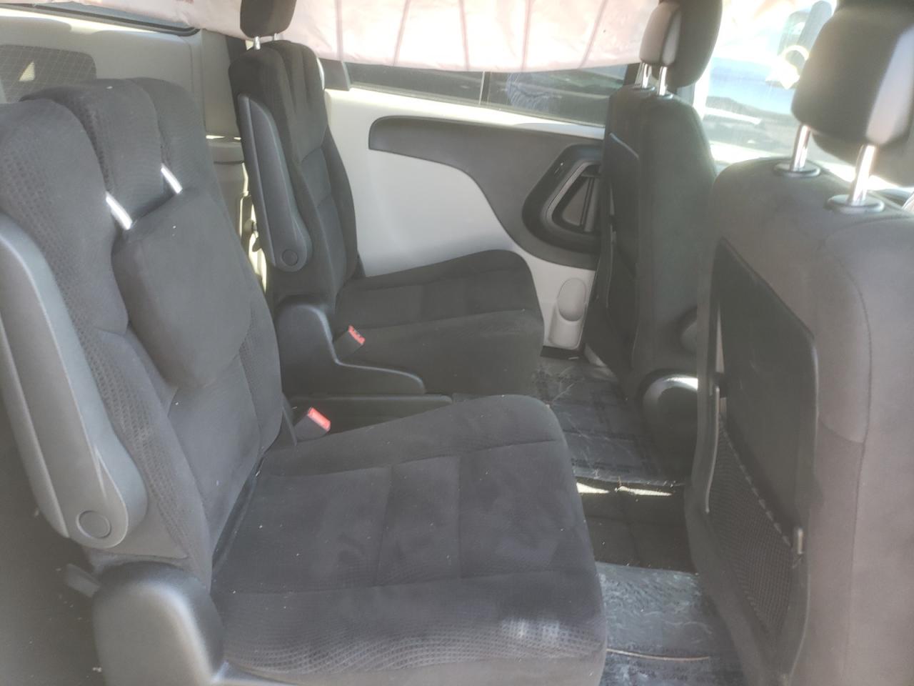 Photo 6 from auction – 2016 DODGE GRAND CARA with VIN 2C4RDGCG5GR155690