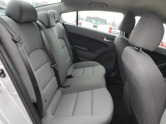 Photo 6 from auction – 2017 KIA FORTE LX with VIN 3KPFK4A76HE084187