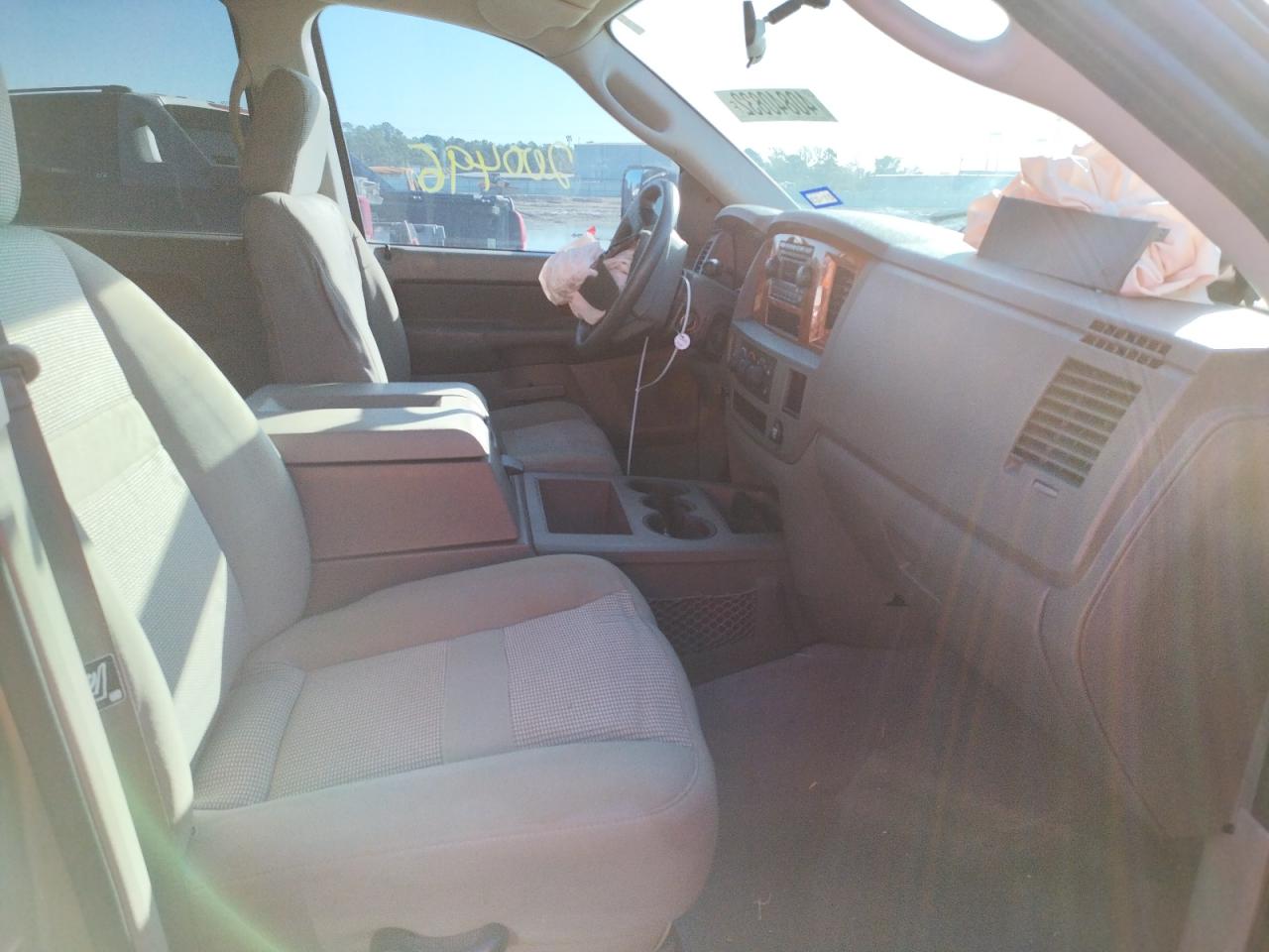 Photo 5 from auction – 2006 DODGE RAM 3500 with VIN 3D7LL39C06G136609