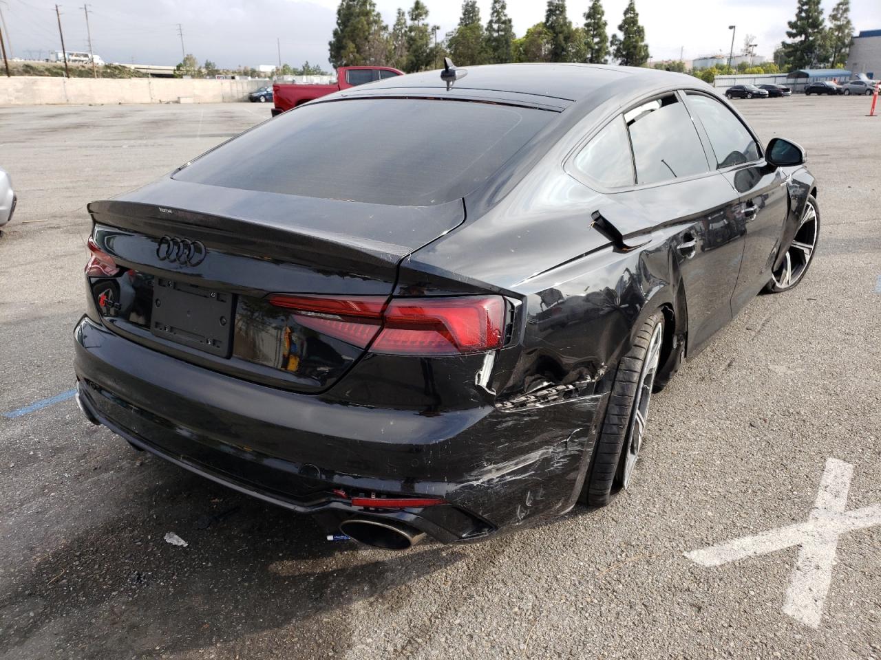 Photo 4 from auction – 2019 AUDI RS5 with VIN WUABWCF59KA900455