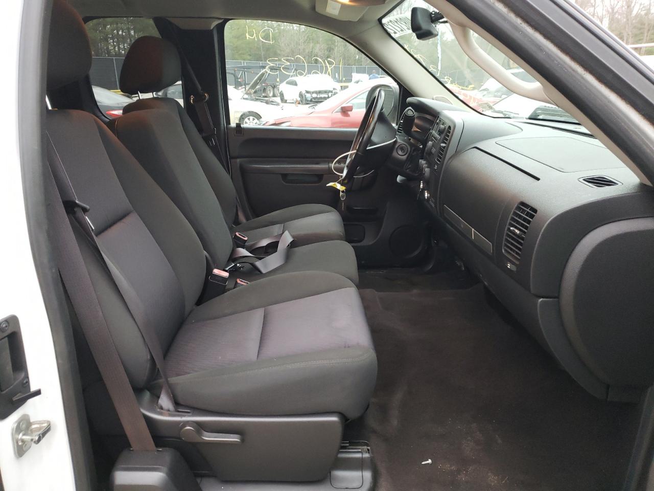 Photo 5 from auction – 2012 CHEVROLET SILVERADO with VIN 1GCRKSE79CZ345000