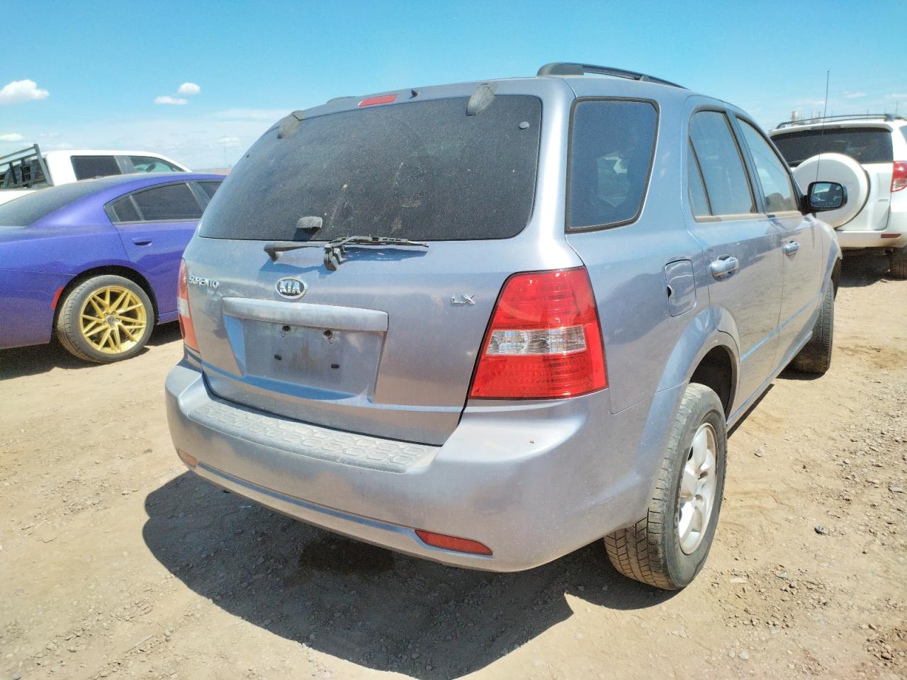 Photo 4 from auction – 2009 KIA SORENTO LX with VIN KNDJD735495890110