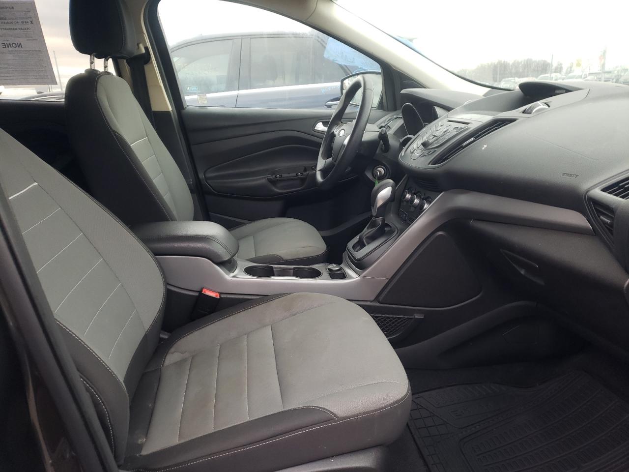 Photo 5 from auction – 2015 FORD ESCAPE SE with VIN 1FMCU0GX5FUC24012