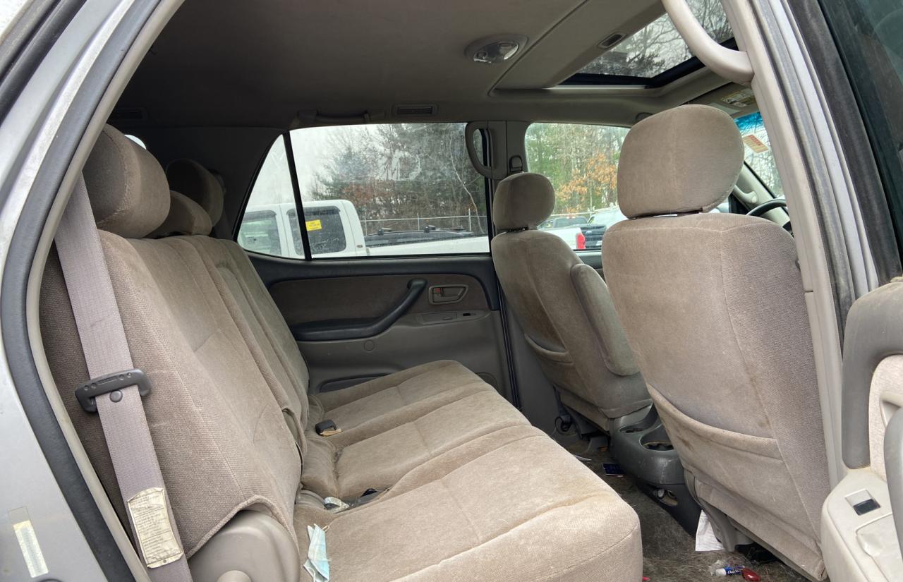 Photo 6 from auction – 2002 TOYOTA SEQUOIA SR with VIN 5TDBT44A92S092929