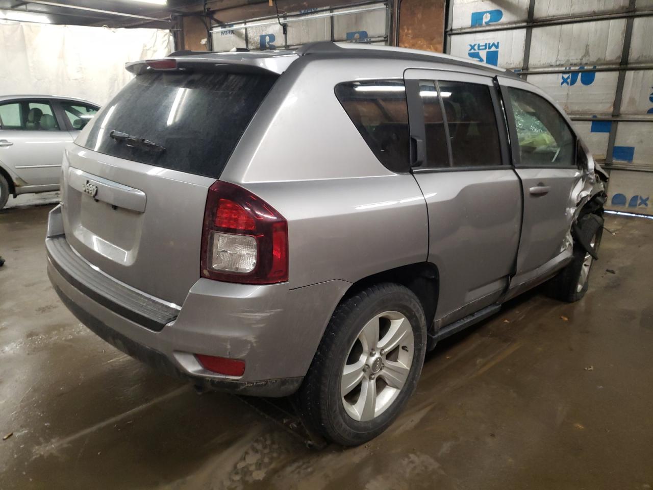 Photo 4 from auction – 2016 JEEP COMPASS SP with VIN 1C4NJDBB7GD686047
