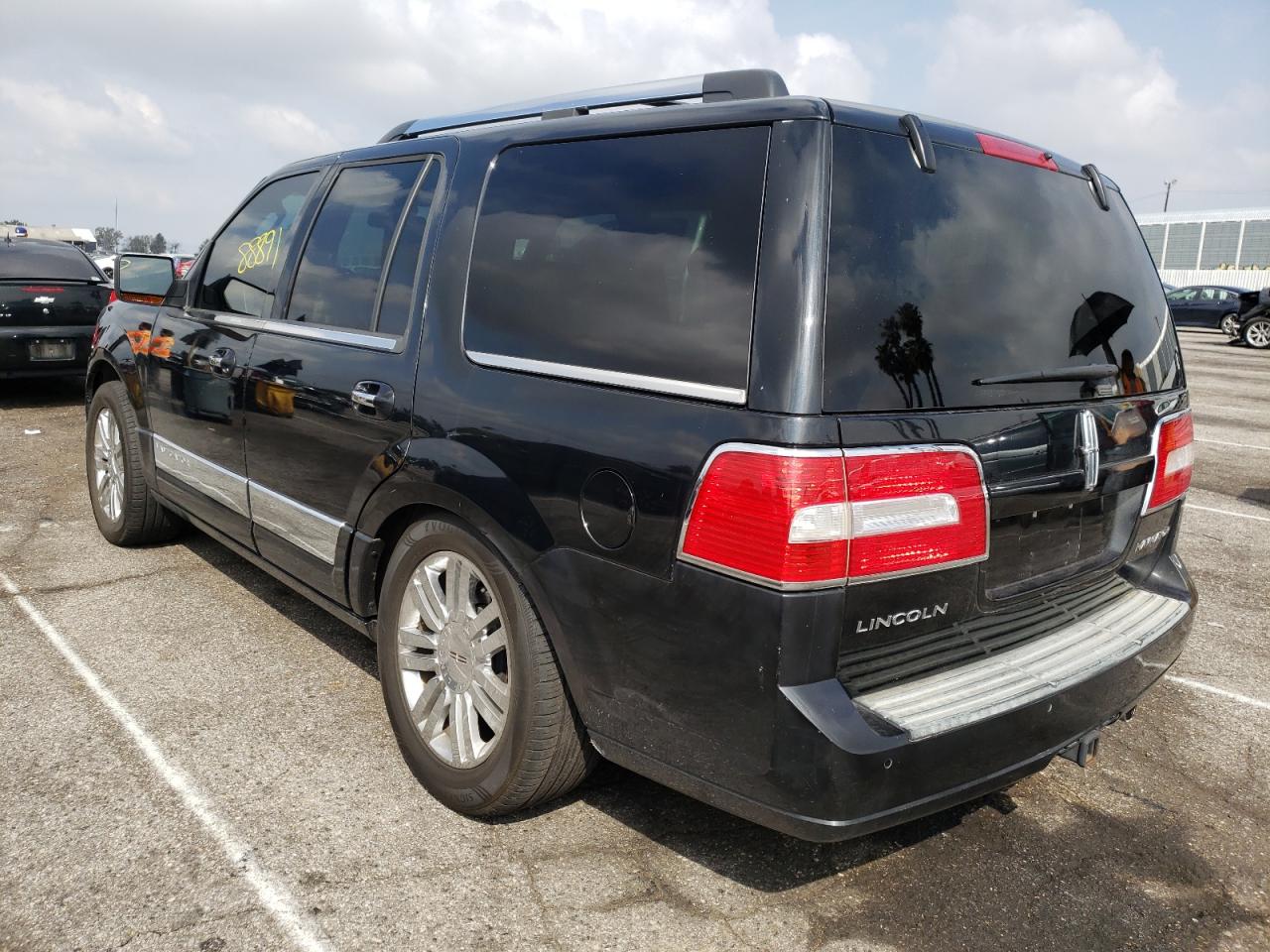 Photo 3 from auction – 2010 LINCOLN NAVIGATOR with VIN 5LMJJ2H52AEJ06847