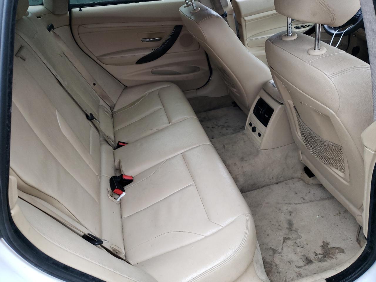 Photo 6 from auction – 2015 BMW 328 XIGT S with VIN WBA8Z5C52FD672170