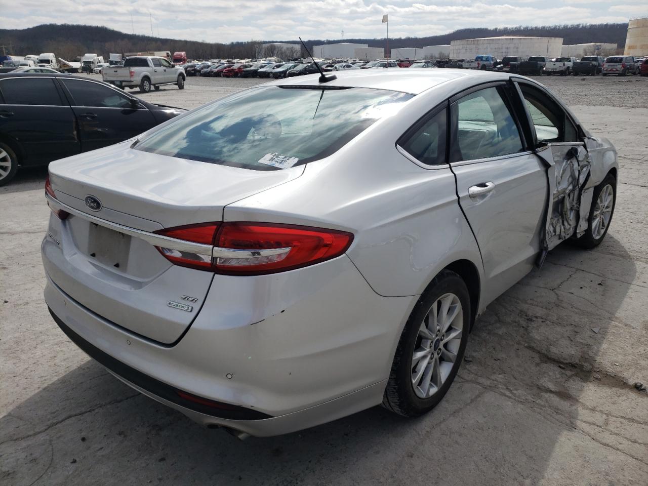 Photo 4 from auction – 2017 FORD FUSION SE with VIN 3FA6P0HD9HR179038