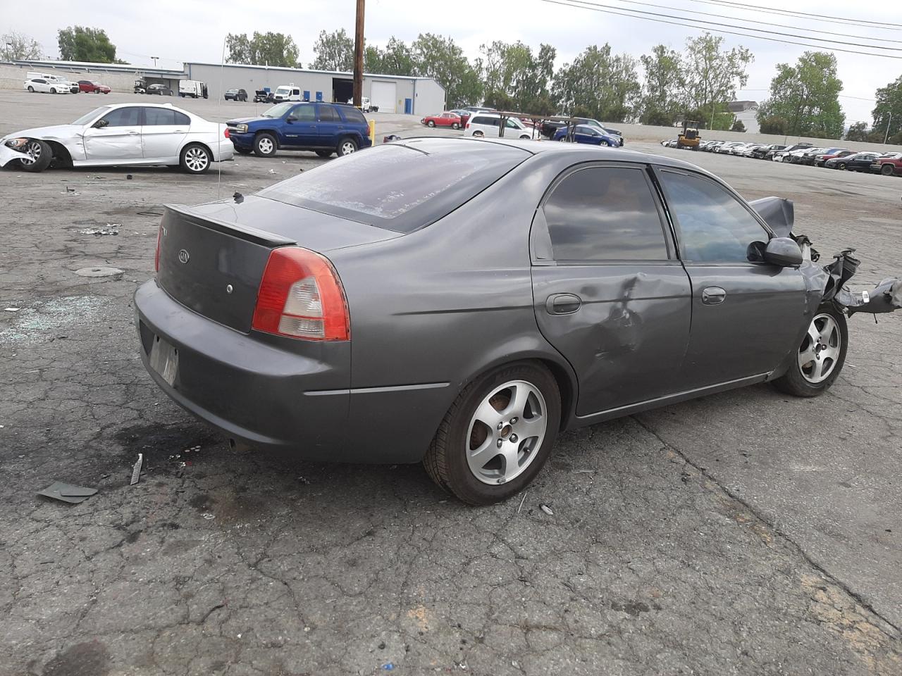 Photo 4 from auction – 2002 KIA SPECTRA GS with VIN KNAFB161425062062