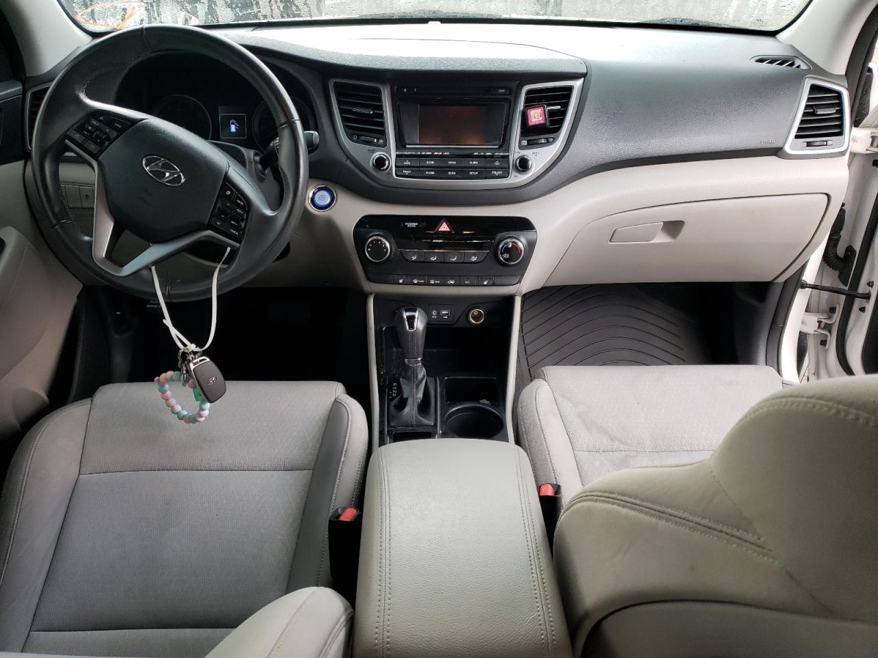 Photo 9 from auction – 2016 HYUNDAI TUCSON LIM with VIN KM8J33A22GU190377