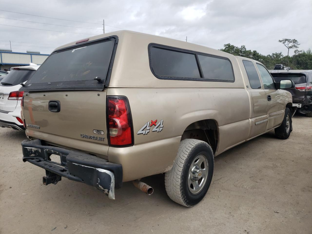 Photo 4 from auction – 2004 CHEVROLET SILVERADO with VIN 1GCEK19T04E151903