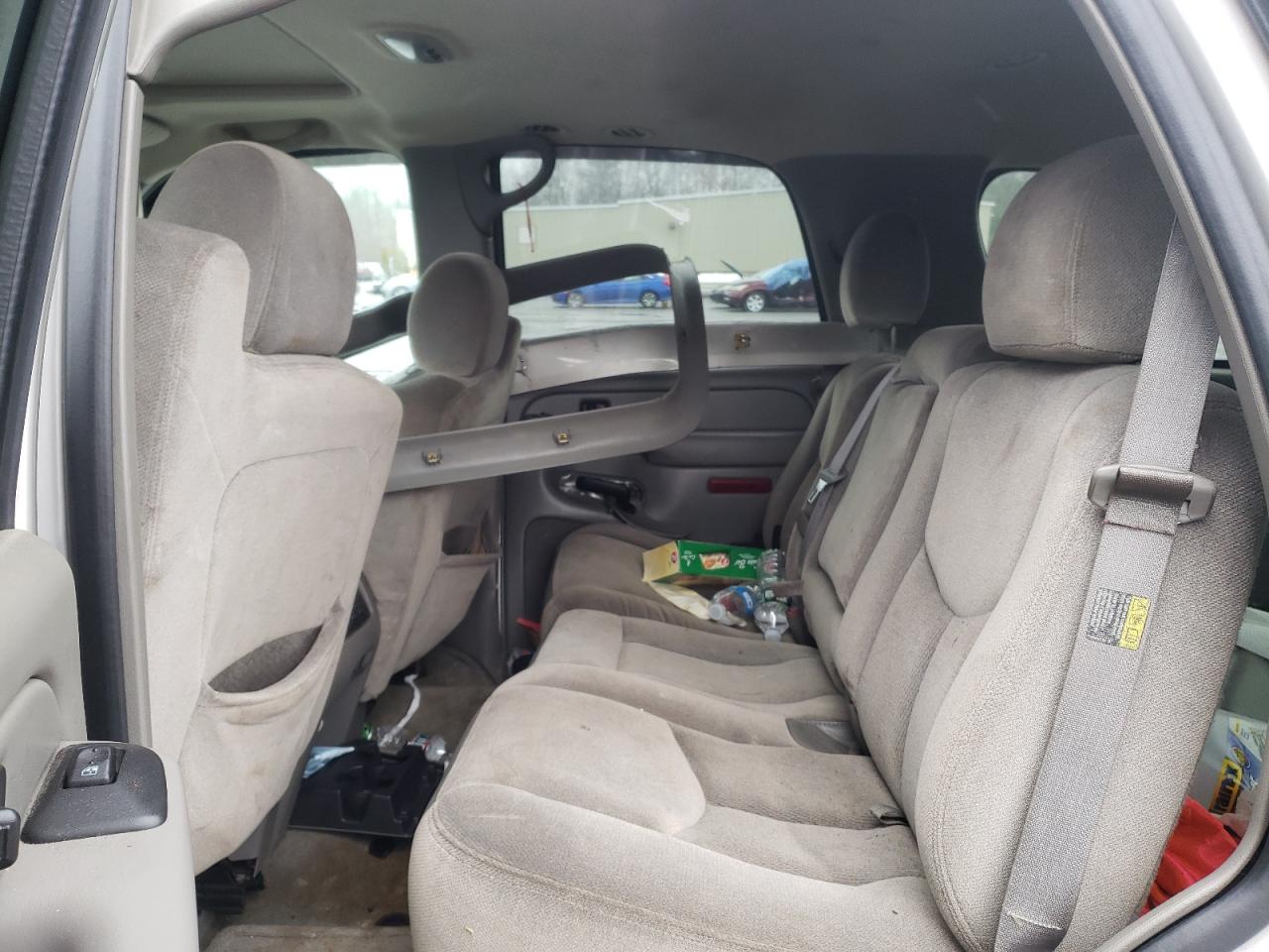 Photo 6 from auction – 2004 GMC YUKON with VIN 1GKEK13T94J146963