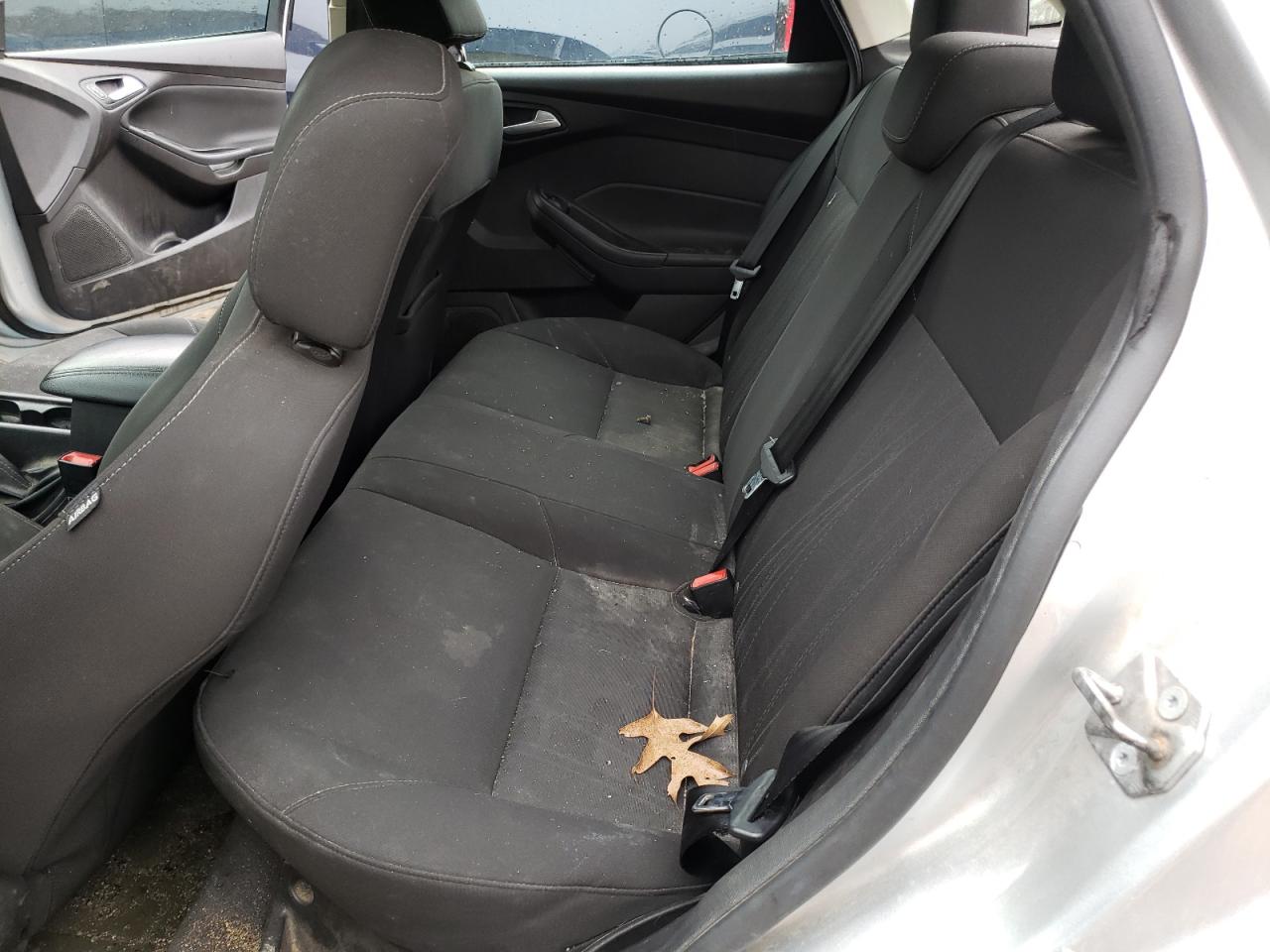 Photo 6 from auction – 2015 FORD FOCUS SE with VIN 1FADP3F24FL212954