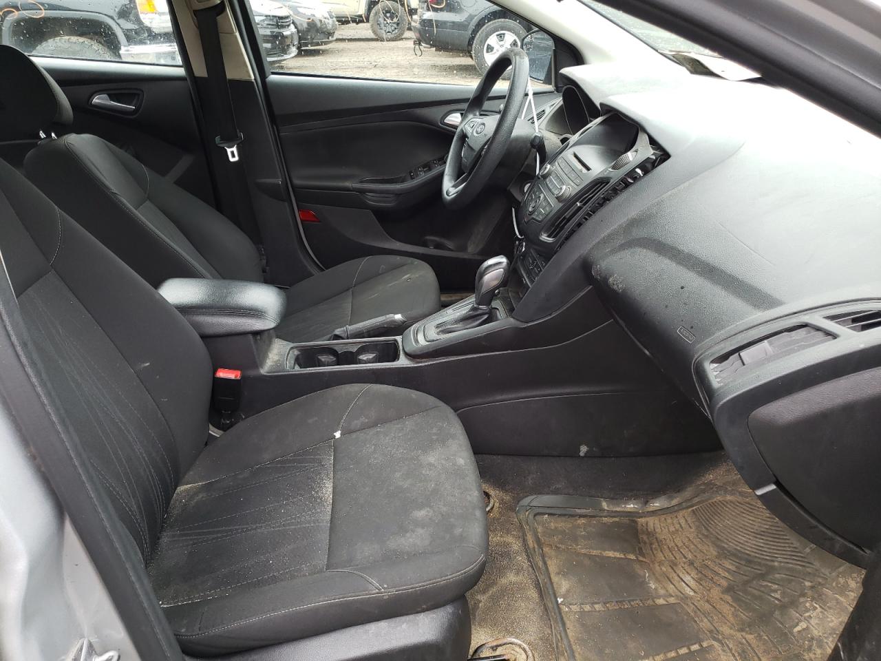 Photo 5 from auction – 2015 FORD FOCUS SE with VIN 1FADP3F24FL212954