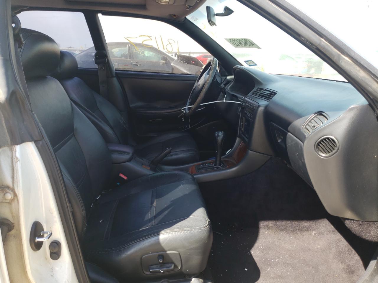 Photo 5 from auction – 1993 LEXUS ES 300 with VIN JT8VK13T7P0150370