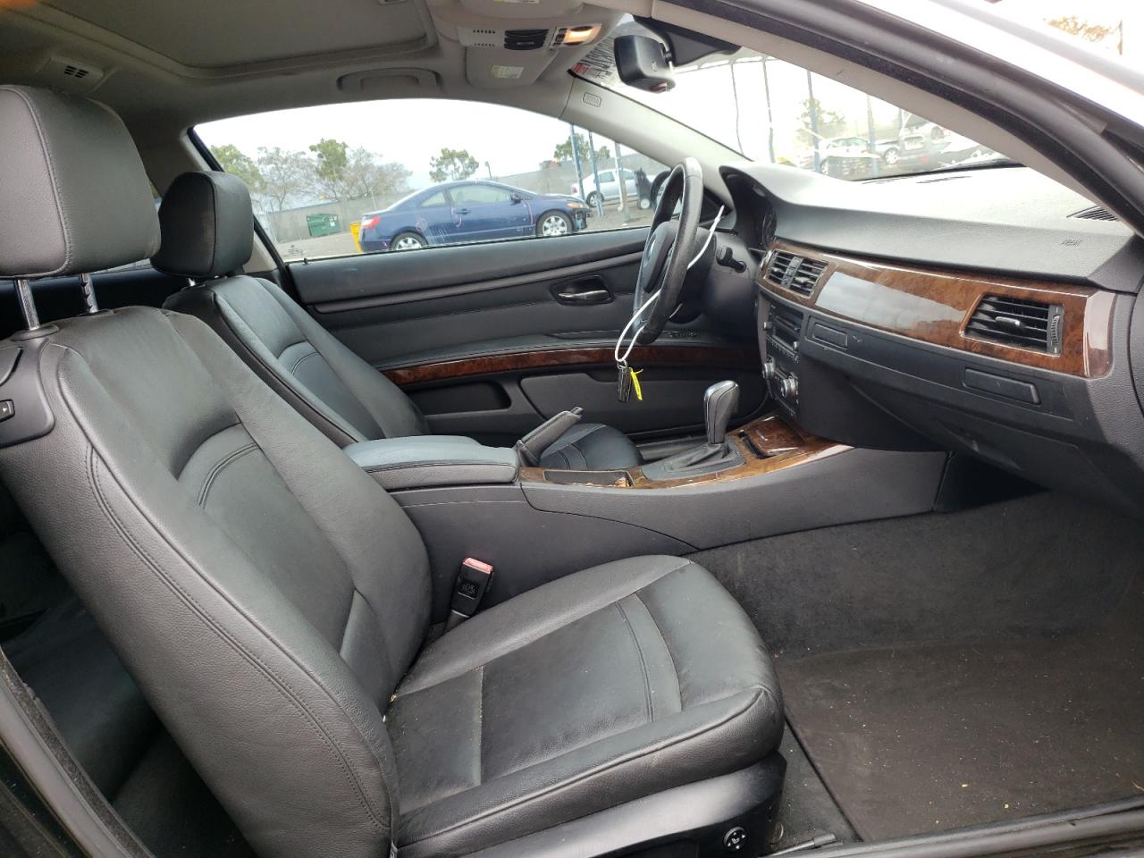 Photo 5 from auction – 2008 BMW 328I with VIN WBAWV13508P120843