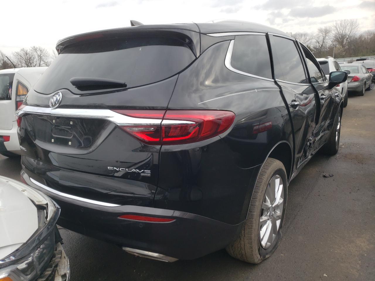 Photo 4 from auction – 2018 BUICK ENCLAVE PR with VIN 5GAEVBKW5JJ174549