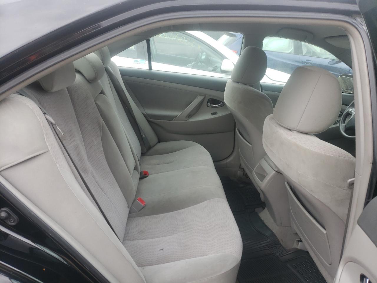 Photo 6 from auction – 2011 TOYOTA CAMRY BASE with VIN 4T4BF3EK7BR158898
