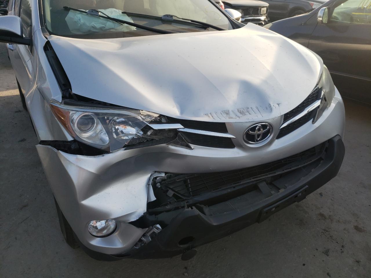 Photo 9 from auction – 2013 TOYOTA RAV4 XLE with VIN JTMWFREV8D5002900