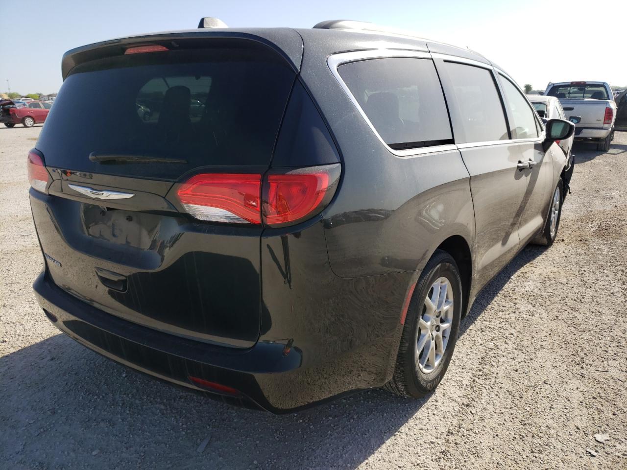 Photo 4 from auction – 2021 CHRYSLER VOYAGER LX with VIN 2C4RC1DG1MR551111