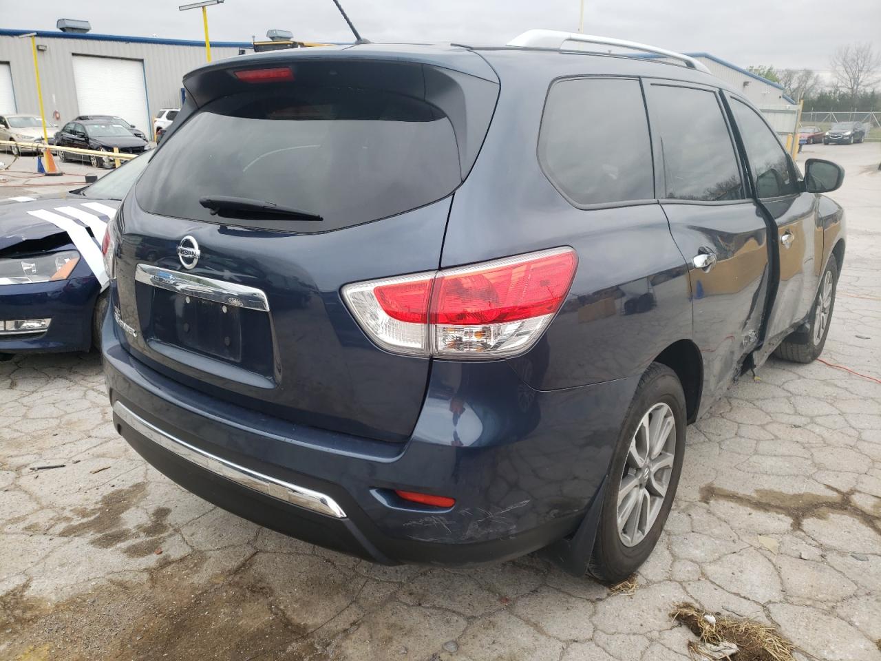 Photo 4 from auction – 2016 NISSAN PATHFINDER with VIN 5N1AR2MN3GC644267