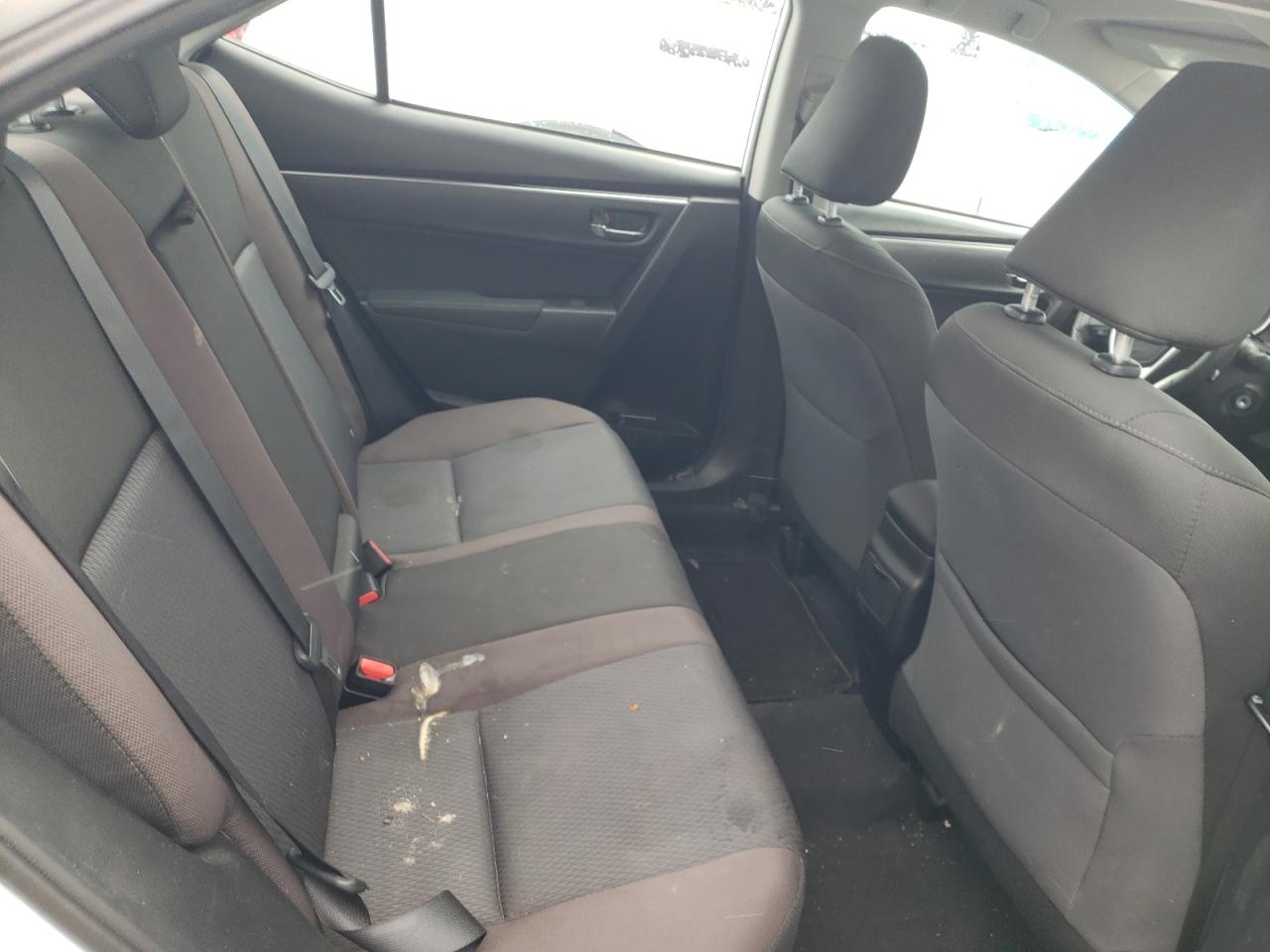 Photo 6 from auction – 2017 TOYOTA COROLLA L with VIN 5YFBURHE5HP651286