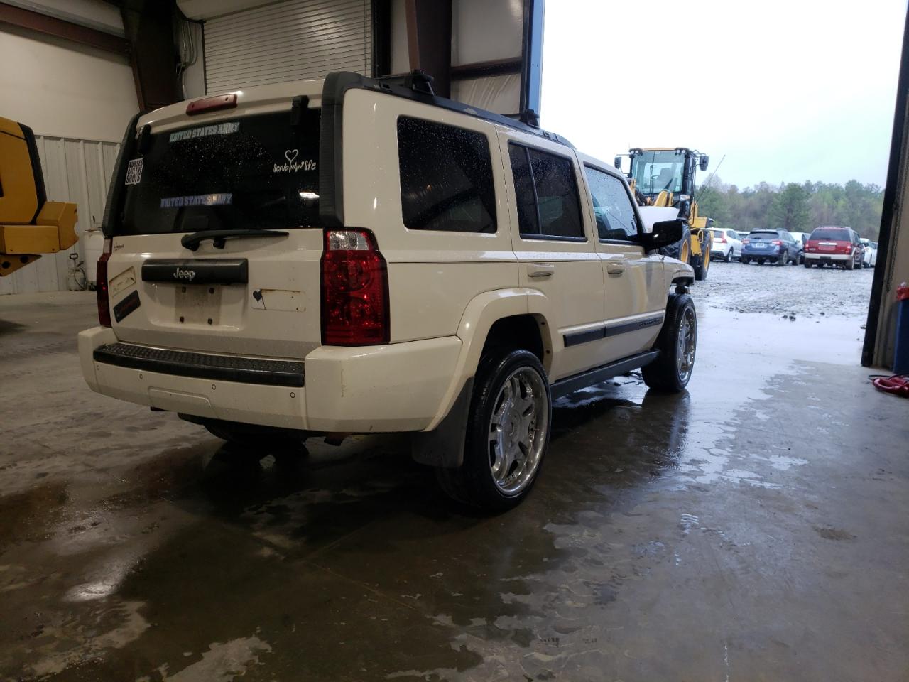Фото 4 с аукциона – 2007 JEEP COMMANDER с VIN 1J8HH48K57C636536
