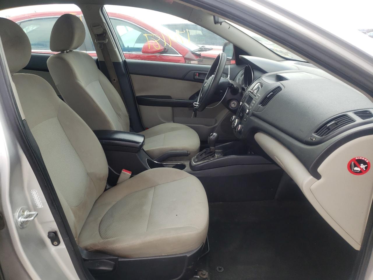 Photo 5 from auction – 2012 KIA FORTE EX with VIN KNAFU4A24C5616178