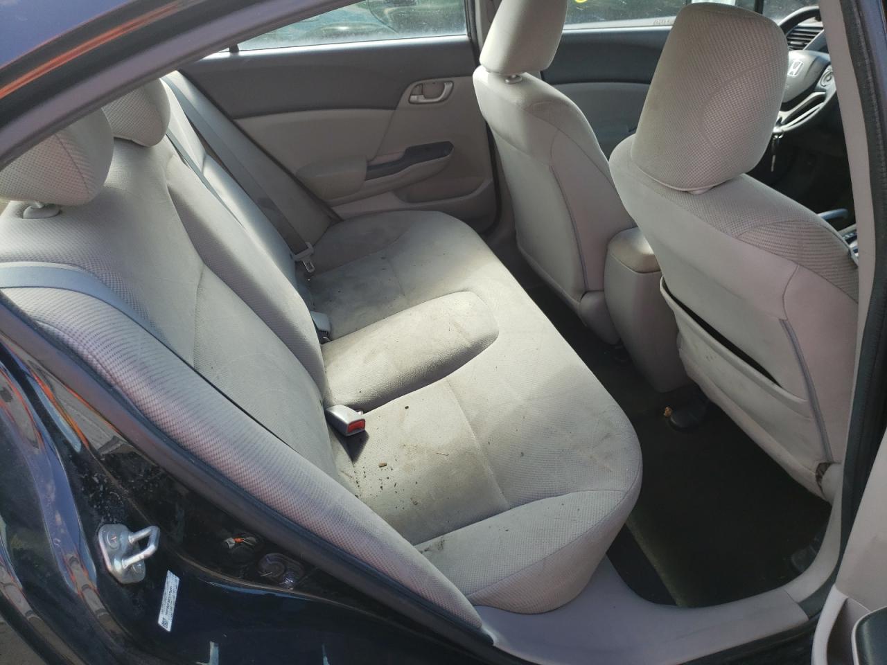 Photo 6 from auction – 2012 HONDA CIVIC LX with VIN 19XFB2F58CE378291