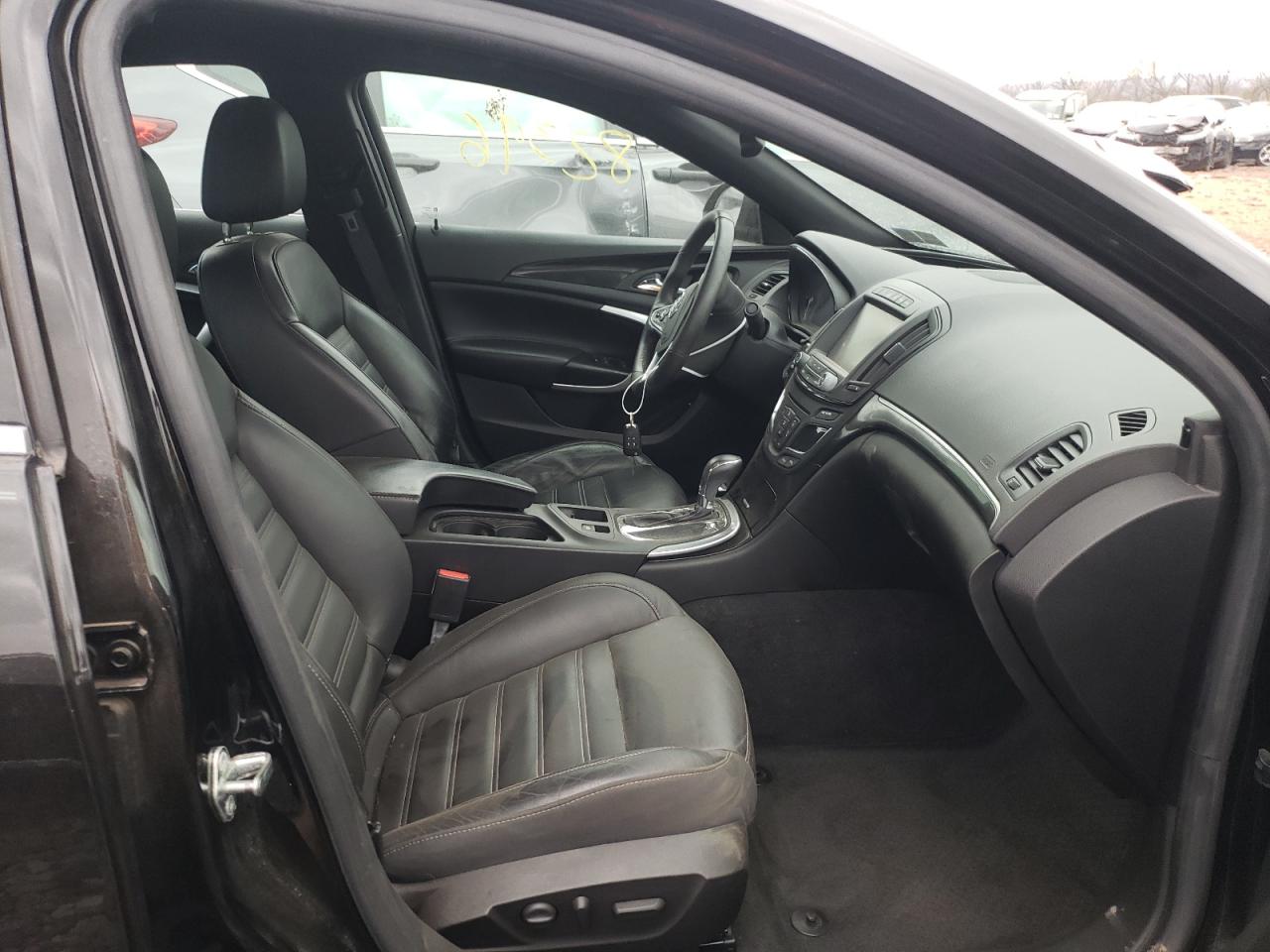 Photo 8 from auction – 2016 BUICK REGAL GS with VIN 2G4GV5GX3G9134142