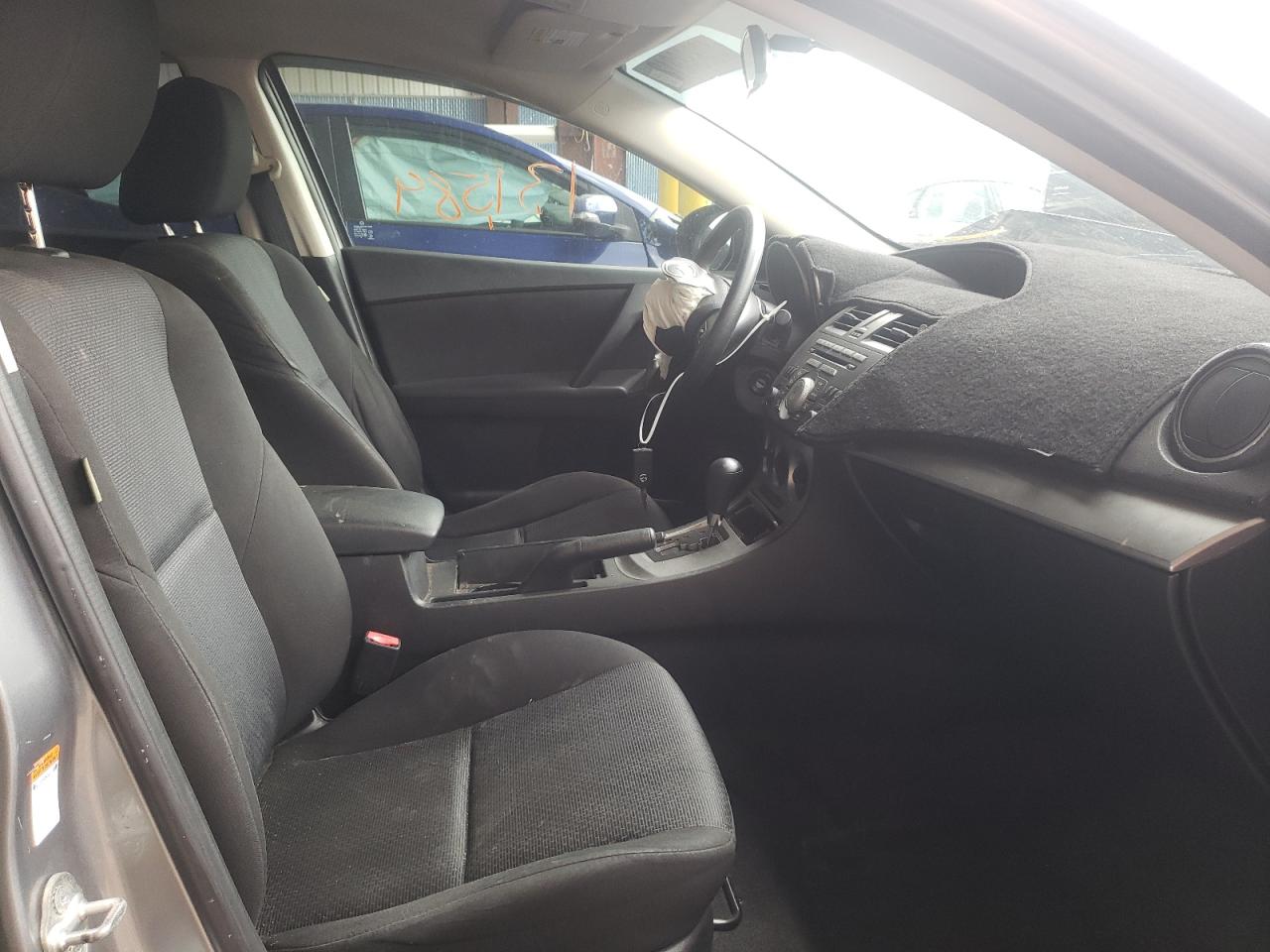 Photo 5 from auction – 2010 MAZDA 3 I with VIN JM1BL1SF3A1228951