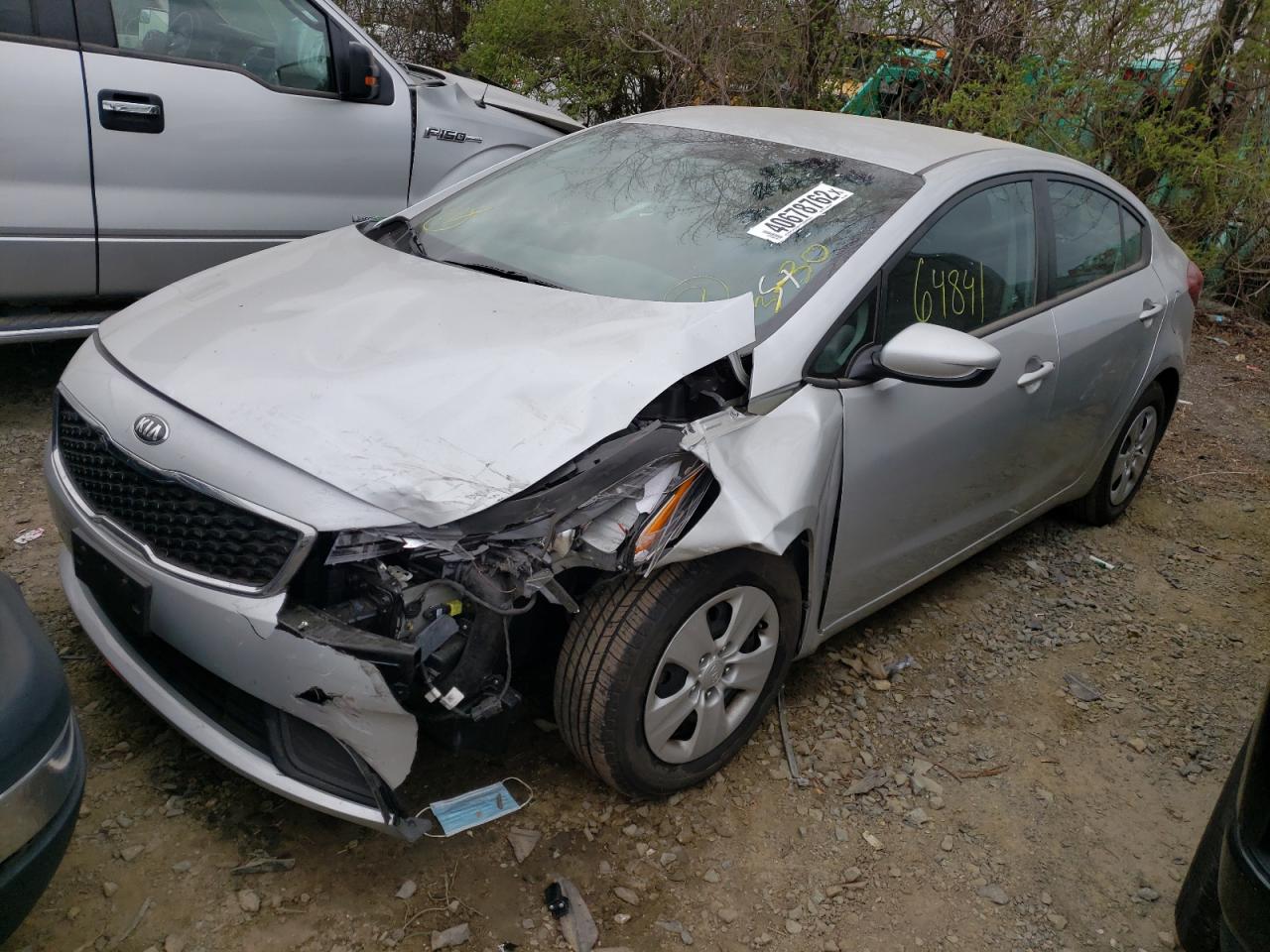 Photo 9 from auction – 2017 KIA FORTE LX with VIN 3KPFL4A72HE059302