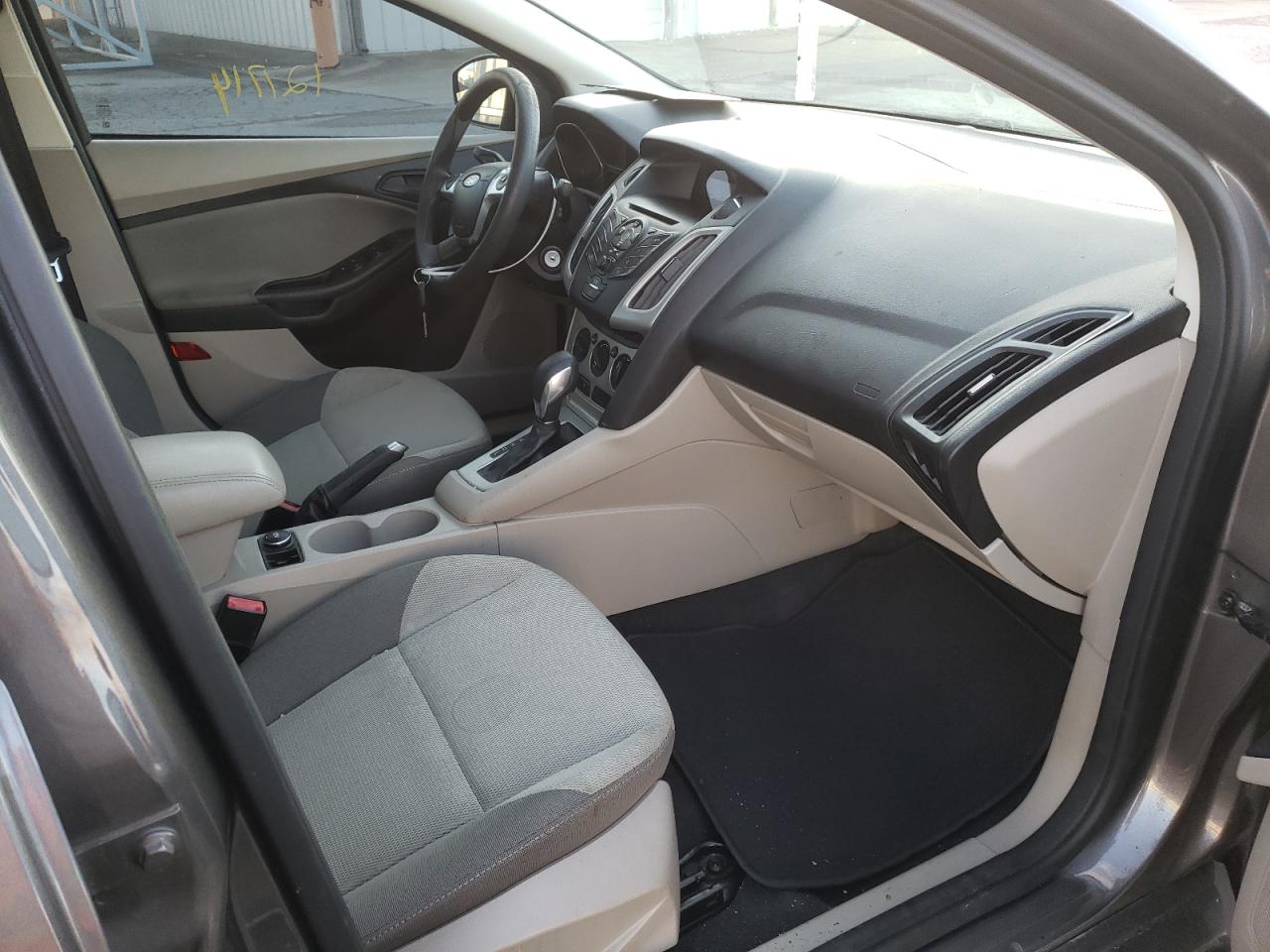 Photo 5 from auction – 2012 FORD FOCUS SE with VIN 1FAHP3F25CL271959