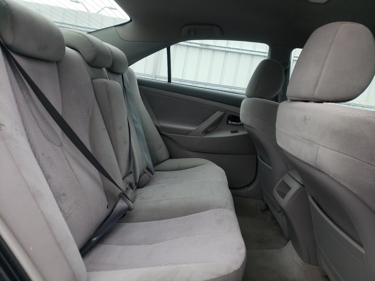 Photo 6 from auction – 2010 TOYOTA CAMRY BASE with VIN 4T1BF3EK4AU052644